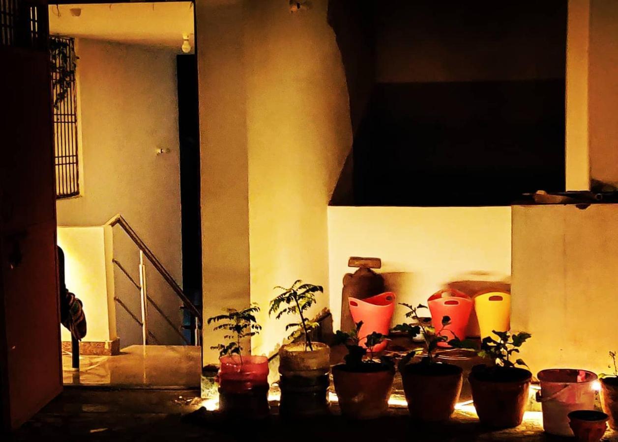 The White Canyon Hotel Varanasi Esterno foto