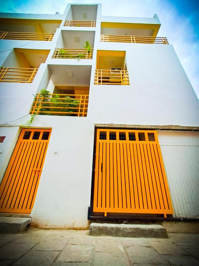 The White Canyon Hotel Varanasi Esterno foto